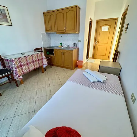 Villa Mihal Apartments Ksamil Esterno foto